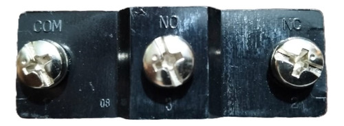 Interruptor Limite, Switch Palanca Corta, 15a/250v, 1nc+1no. Negro