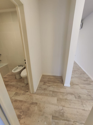 Imagen 14 de 27 de Departamento Venta 2 Amb Cañada Village -retasado
