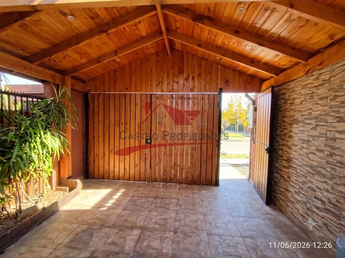 Imagen 4 de 20 de Casa De Dos Pisos, 4 Dormitorios, 2 Baños, Quilicura