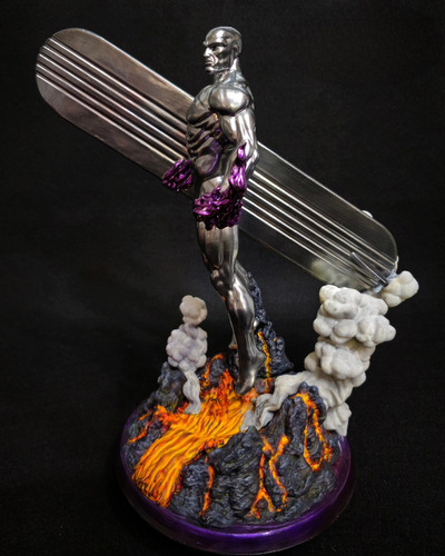 Diorama Surfista Prateado - Marvel - 37cm - Colecionável 3d