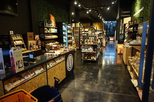 Imagen 9 de 15 de Fondo De Comercio Mercado Gourmet