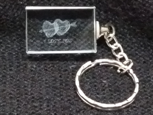 Imagem 1 de 9 de Chaveiro Cristal Gravado A Laser 3d Coração I Love You Novo