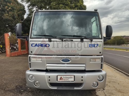 Ford Cargo 1317e 2010 Com Carroceria De 7 Mtrs