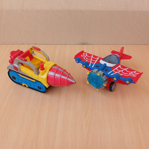 Avion Spider-man Y Taladro Iron Man Marvel Hero Hasbro 2011 (Usado)