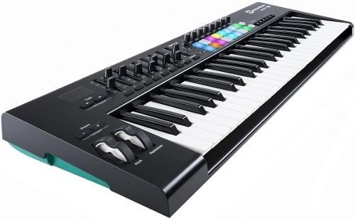 Teclado Controlador Midi Usb Novation Launchkey 49 Mk2 C/pad