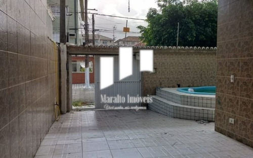 Imagem 3 de 15 de Casa Isolada, Com Piscina No Canto Do Forte Em Praia Grande Sp.