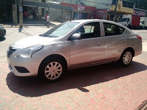 Nissan Versa 1.0 12v S 4p 2017 Vilage Automoveis