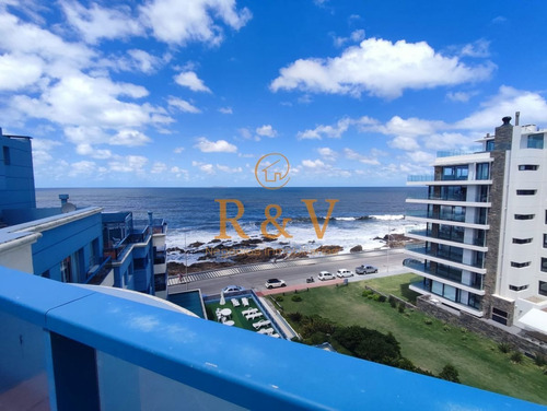 Imagen 5 de 16 de Primera Línea De Playa Brava
