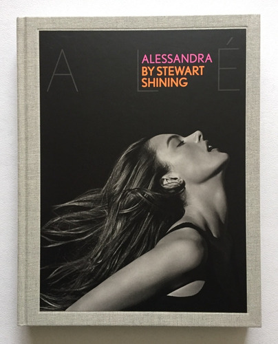 Alessandra Ambrosio By Stewart Shining - Victoria Secret (Usado)