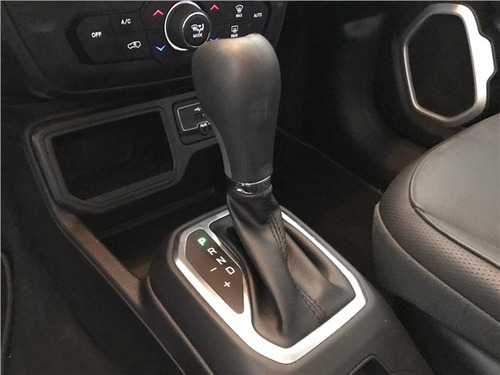Jeep Renegade 1.8 16v Flex Longitude 4p Automático