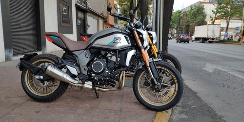 Imagen 2 de 7 de Cf Moto 700 Cl-x Heritage 2021, Crédito Hasta 48 Meses