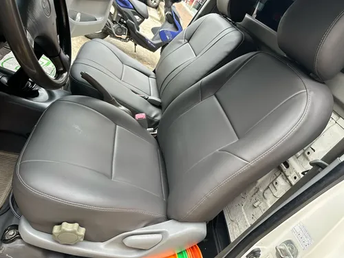 Toyota Hilux De Estacas 2.7 A Gasolina 4x2 Mt Mod 2009
