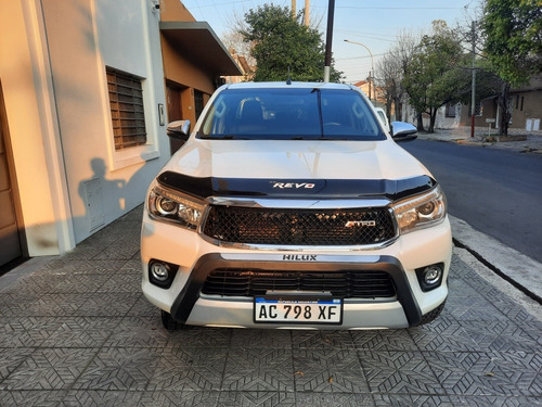 Imagen 3 de 20 de Toyota Hilux 2019 2.8 Cd Srx 177cv 4x4
