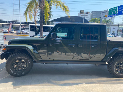 Jeep Gladiator Willys