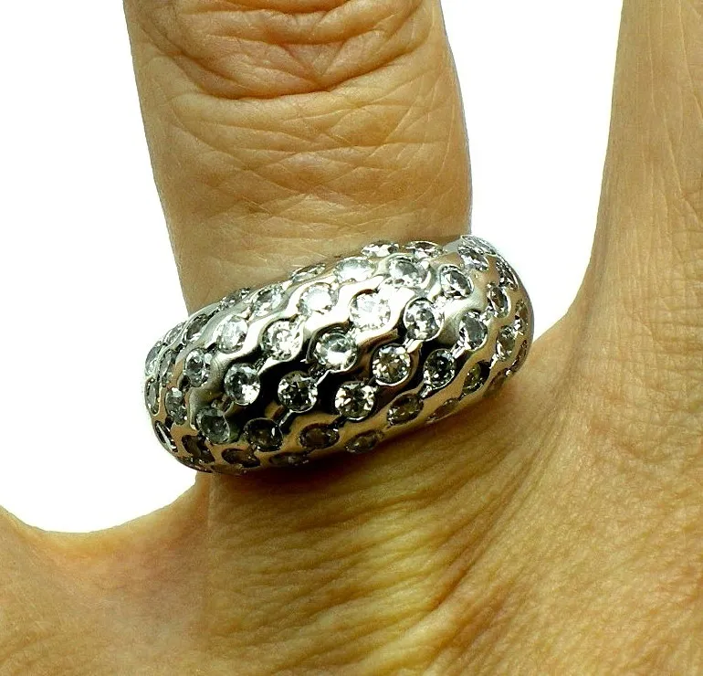 Anillo De Plata 925 Y Zafiros Blancos Art58685