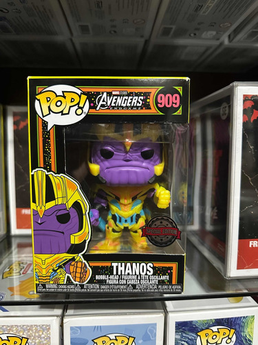 Funko Pop 909 Marvel Avengers Endgame Thanos Black Light
