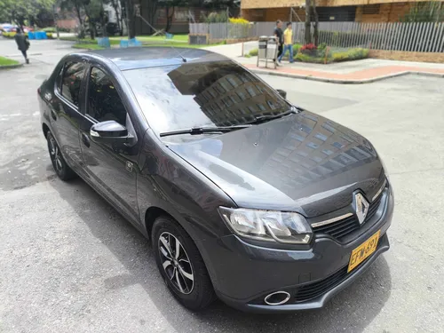 Renault Logan 1.6 Expression / Life +