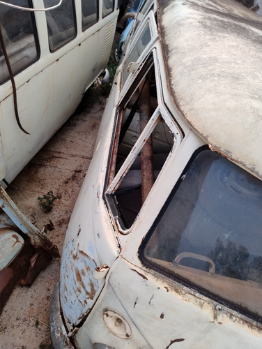 Volkswagen Kombi Corujinha Samb