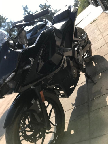 Rouser 200 Rs
