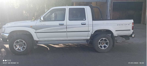 Imagen 5 de 17 de Toyota Hilux 2001 3.0 D/cab 4x4 D Sr