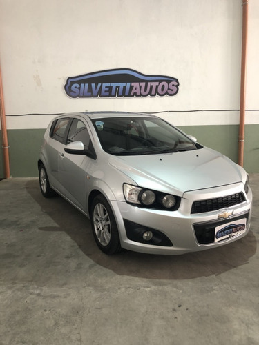 Imagen 13 de 17 de Chevrolet Sonic Lt 2013