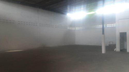 Imagem 20 de 24 de Galpão Na Br 101 Com Docas Para Locar - Ga0167