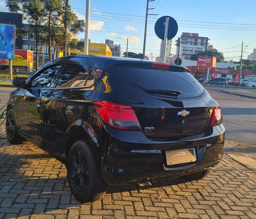 Chevrolet Onix 1.0 Joy 8v Flex 4p Manual