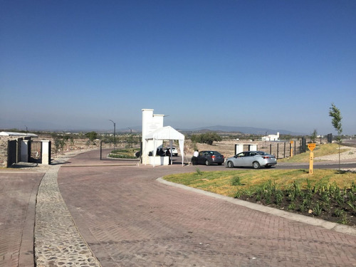 Terreno Residencial En Venta En Ciudad Maderas Corregidora