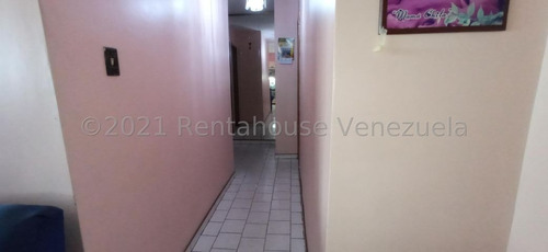 Imagen 10 de 30 de Apartamentos En Venta En Av. Venezuela Una De Las Avenidas Más Transitadas De Barquisimeto Lara 23-4760 Vip-