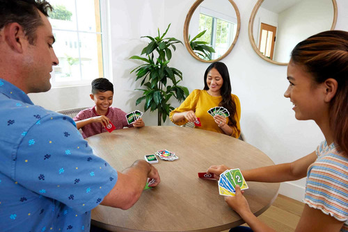 Juego De Cartas Mattel Games Uno Flex Durante Más De 7 Años
