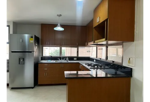 Excelente Apto En Venta.sector Los Parra ..