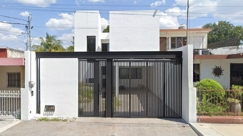 Casa En Venta En Jesús Carranza, Mérida, Yucatán.