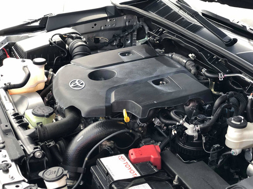 Imagen 7 de 8 de Toyota Hilux 2.4