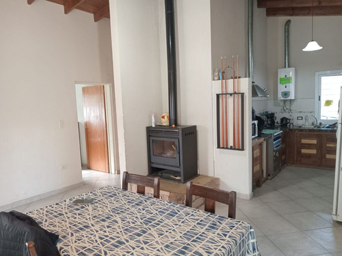 Casa En Venta. 2 Dorm. Villa Ciudad Parque