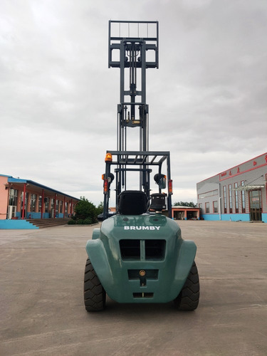 Autoelevador Todoterreno Brumby 3,5 Tn - Diesel Xinchai