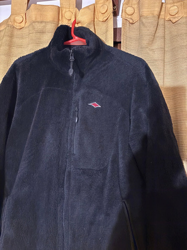 Campera De Peluchito Piel Alpine Skate No Rusty No Billabong (Usado)