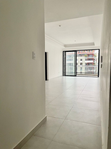 Se Vende Apartamento Evaristo Morales, Torre Con Piscina