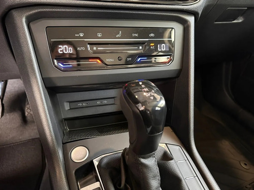 Imagen 19 de 25 de Volkswagen Taos 1.4 250tsi Comfortline Automatica 2023 Vw 21
