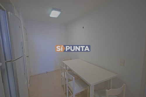 Imagen 13 de 30 de Apartamento En Alquiler - Mansa