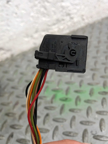 Retrovisor Der Bmw 320 I Aut V6 2.2 98/2007 (Usado)