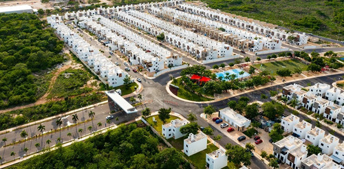 Casa Con Excelente Ubicación En San Pedro Cholul, Yucatán Mérida. Arf