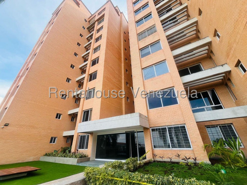 Raul Gutiérrez, Vende Lujoso Apartamento Amoblado Monte Real Barquisimeto Mls #25-18441