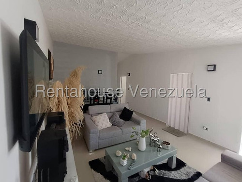 Casa En Venta Urb Residencias Palo Negro Maracay 25-13346 Apd