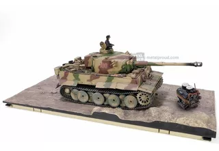German Early Prod. Tiger I Tank. Forces Of Valor. 1:32