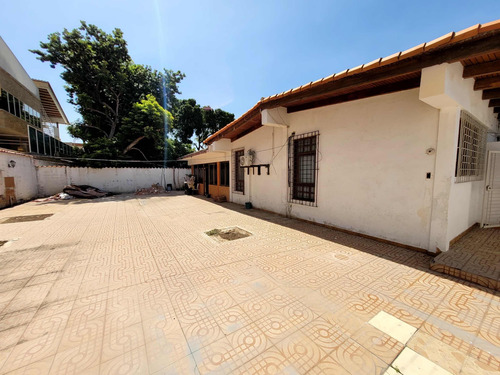 Se Vende Casa A Pie De Calle En Morro I En Lecheria