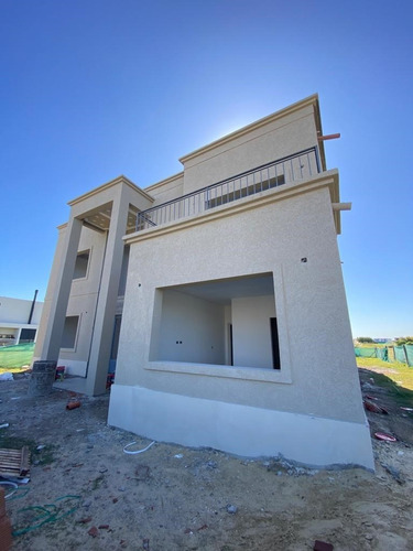 Imagen 16 de 20 de Casa En Venta Al Golf Y Lagunas En El Cantón, Escobar