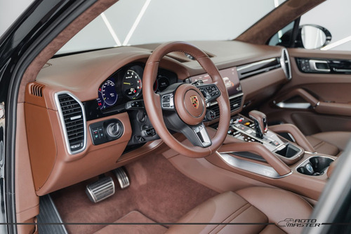 Porsche Cayenne Turbo S E-Hybrid 4.0 V8 680cv
