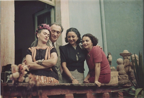 Biografía Frida Kahlo - Vanesa Jalil / Hugo Montero