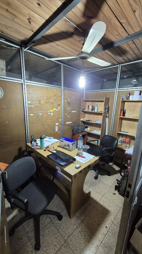 Alquiler De Depósito Con Oficinas - Excelentes Condiciones Ubicado A Pocas Cuadras Del Acceso Tigre - Superficie 675 M2