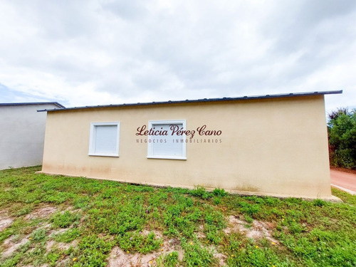 Imagen 2 de 10 de Venta Casa De 3 Dormitorios En Lausana , Maldonado